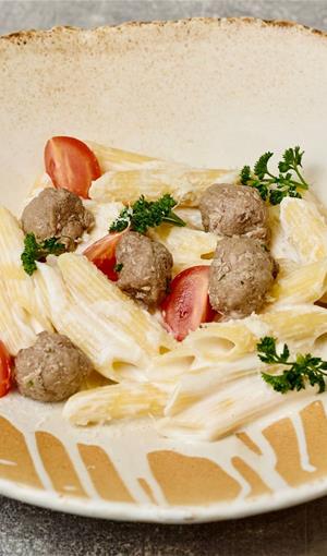 Паста с фрикадельками